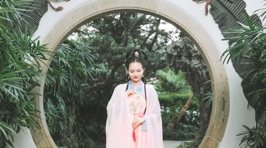 思念的诗句牵挂一个人（表达我想你的句子）
