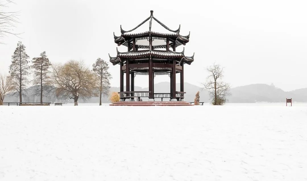 描写冬雪的诗句古诗（关于冬天雪景的诗词）