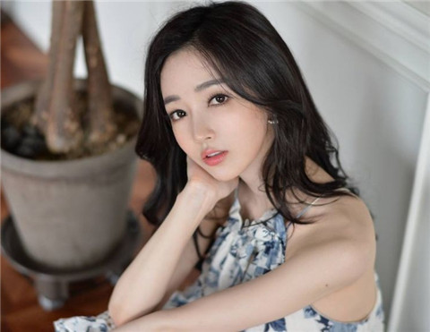 高情商夸女朋友漂亮的句子（哄女友开心的20条爱情蜜语）