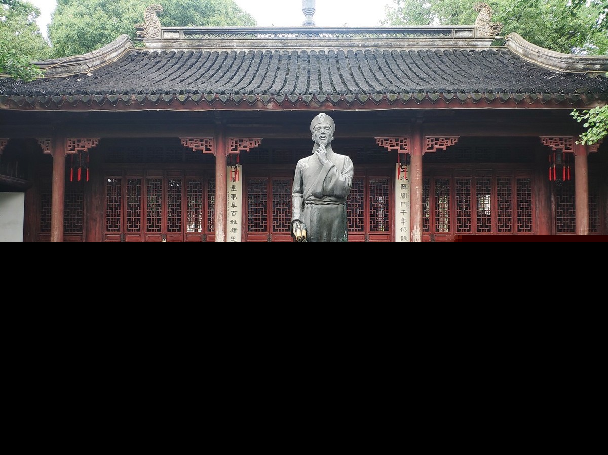 一句话赞美形容西湖美景（西湖发朋友圈唯美句子）