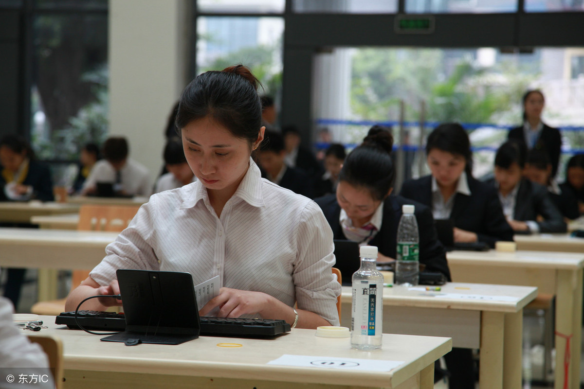 2021银行老员工个人总结（了解银行员工总结范文）