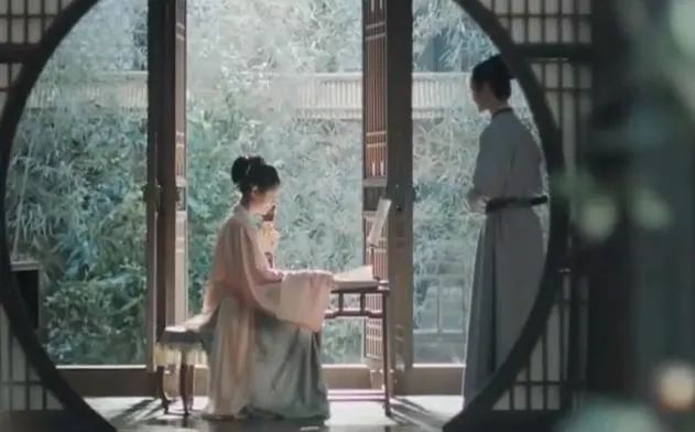 形容女性的诗句优雅知性（赞美女人气质涵养的古诗）