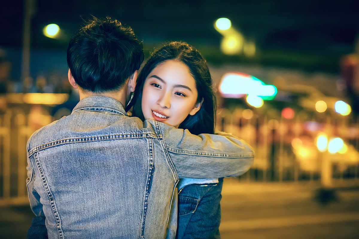 想念男朋友的说说短句（表达对男朋友的思念的一段话）