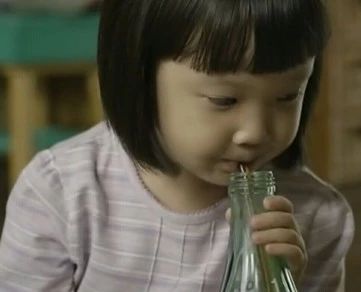 一句话简单的晒娃句子（陪你长大的经典语录）