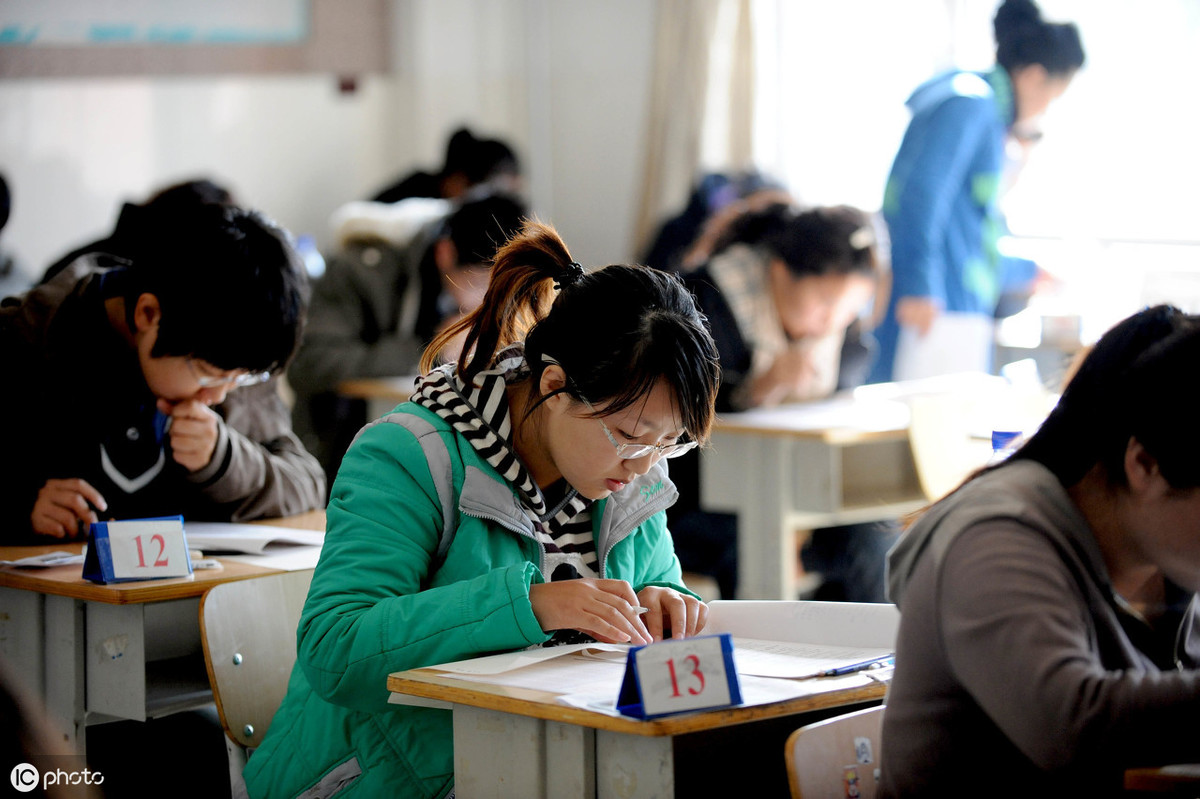 教师名人名言简短（30个名句蕴含大道理）