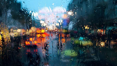 下雨天物流还运行吗-为什么下雨天快递物流会慢