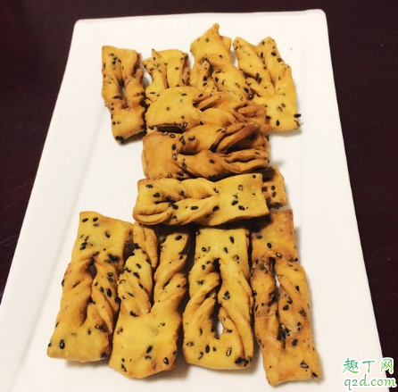 炸麻叶芝麻需要炒熟吗 炸麻叶用芝麻是生的还是炒的