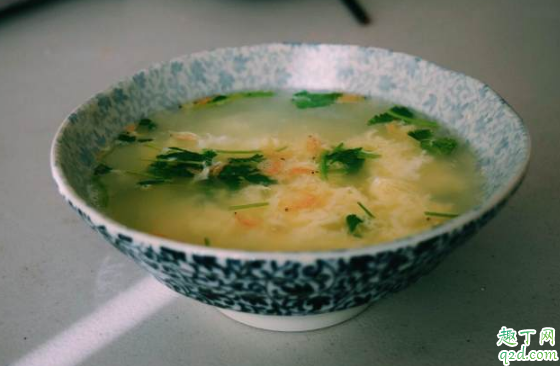 鸡蛋茶甜的好喝还是咸的好喝 鸡蛋茶放盐好还是放糖好
