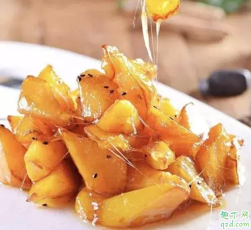 拔丝苹果熬糖用水吗 拔丝苹果熬糖用水还是油