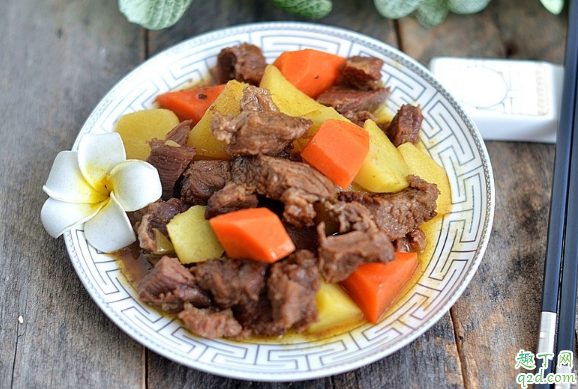 土豆炖牛肉用熟牛肉还是生牛肉 土豆炖牛肉用什么部位的牛肉好