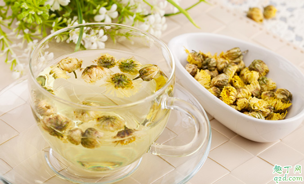 黄菊花茶和白菊花茶哪个护肝 黄菊花茶和白菊花茶有什么不同