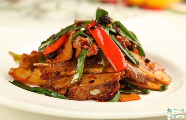 回锅肉用五花肉还是后腿肉 回锅肉用什么肉最好