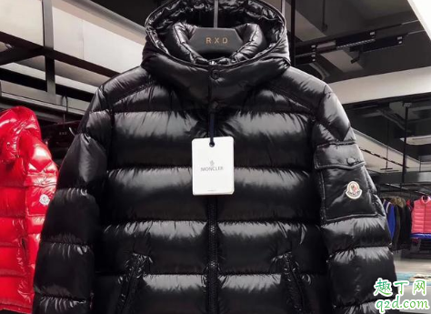 90白鹅绒和90白鸭绒哪个好 白鸭绒和白鹅绒味道难闻吗