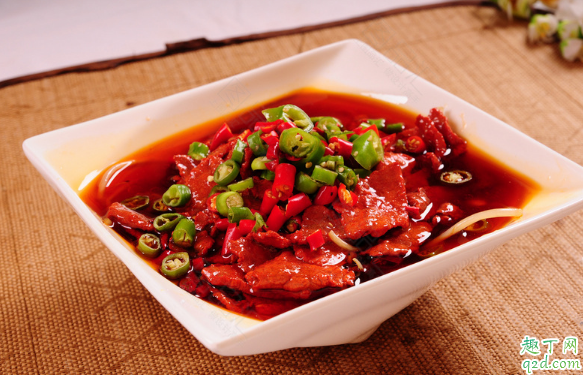 水煮牛肉用黄豆芽还是绿豆芽  水煮牛肉用什么豆芽好