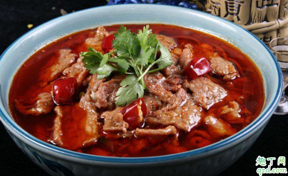 水煮牛肉用糊锅底料还是豆瓣酱 水煮牛肉可以用火锅底料做吗