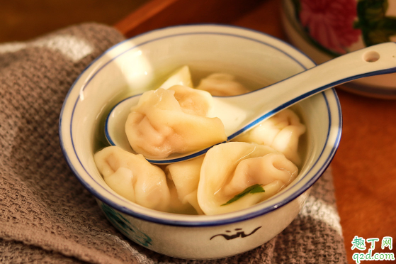 馄饨馅里加什么提鲜 馄饨什么馅鲜