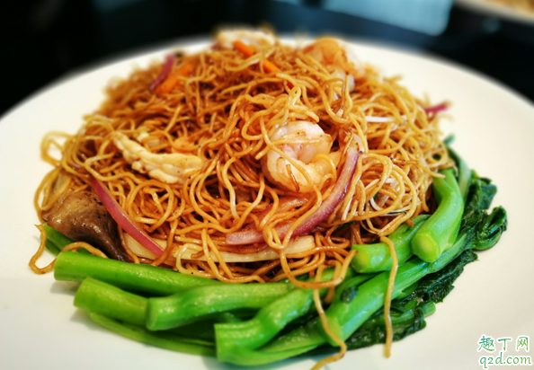 炒面是先蒸还是先煮 炒面是煮的好还是蒸的好