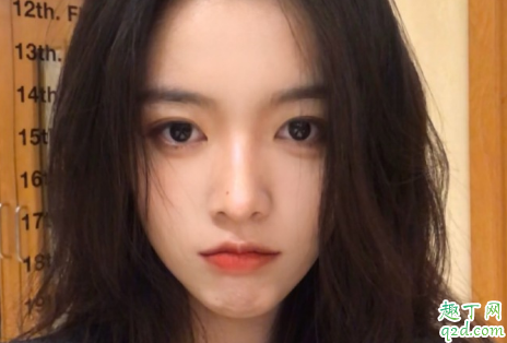 女朋友平躺着老是进不去 女朋友那个口太小怎么办