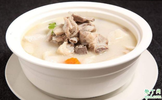 清炖羊肉放什么调料最好吃 清炖羊肉放花椒还是大料