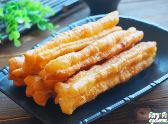 肾病综合征可以吃油条吗 肾病吃腰子管用吗