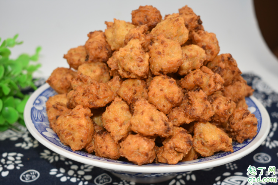 炸绿豆丸子要去皮吗 炸绿豆丸子去皮好还是不去皮好