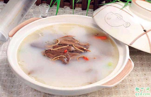 羊肉汤大火白的快还是小火白的快 羊肉汤为什么要用大火煮