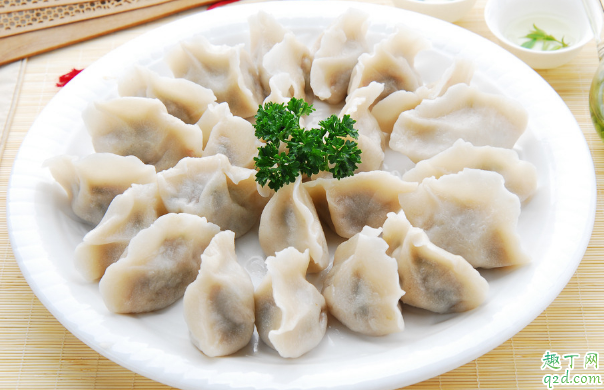 煮熟的饺子是什么样的 饺子煮熟后有什么变化