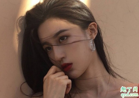 plmm我可以什么意思 别人夸你plmm怎么回答