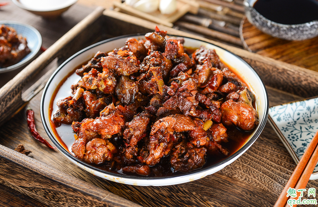 辣子鸡用鸡哪里的肉好吃 辣子鸡用鸡胸肉还是鸡腿肉