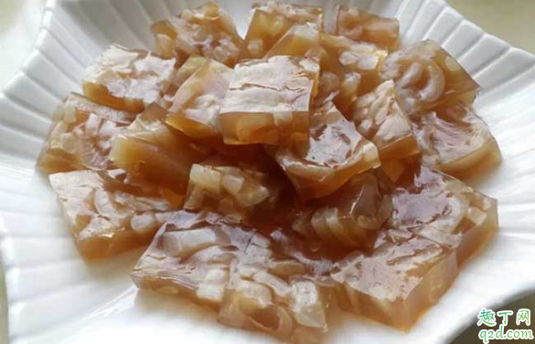 熬猪皮冻用大火还是小火 熬猪皮冻用什么火候好