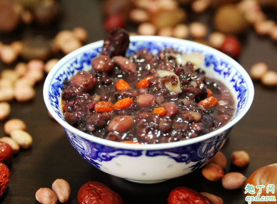 腊八粥要用什么锅煮才好吃 腊八粥用什么器具煮合适