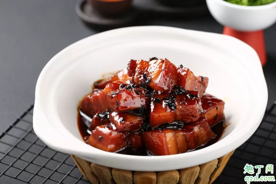 红烧肉焯水后用不用过凉水 红烧肉过水后要用冷水冲吗