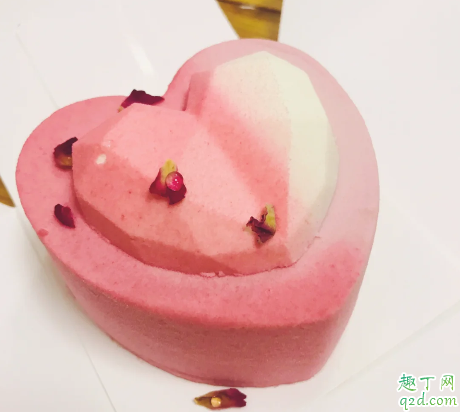 星巴克草莓甜心蛋糕多少钱一个 星巴克草莓甜心蛋糕好吃吗