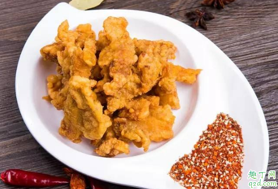 小酥肉蒸久了脆皮糊掉了怎么回事 小酥肉脆皮糊为什么容易掉