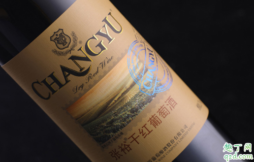进口葡萄酒的年份越久越好吗 葡萄酒的年份是指采摘年份吗