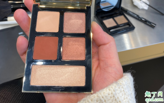芭比布朗rare ruby适合黄皮吗 bobbi brown 新年限定 rare ruby口红试色