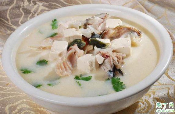 鱼头豆腐汤可以放菠菜吗 鱼头豆腐汤可以放什么配菜