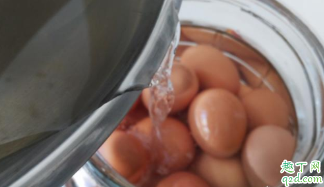 怎样腌鸡蛋出油不咸 腌鸡蛋出油有什么方法