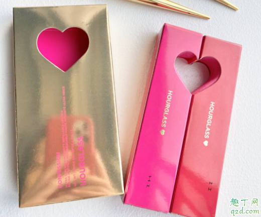 hourglass2020情人节限定烟管口红套装什么颜色 hourglass情人节套装烟管口红试色