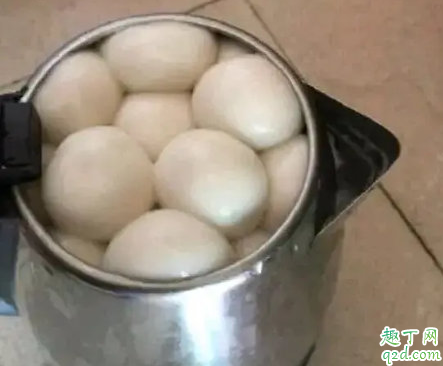 煮汤圆里面不熟是怎么回事 用电水壶煮汤圆可以吗