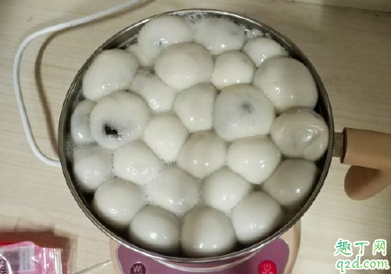 煮汤圆里面不熟是怎么回事 用电水壶煮汤圆可以吗