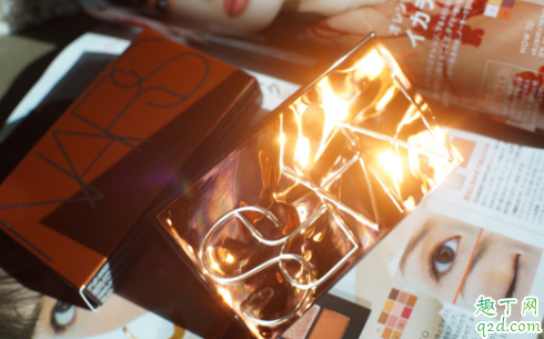 Nars2020春季眼影盘afterglow值得入手吗 Nars眼影盘afterglow12色试色