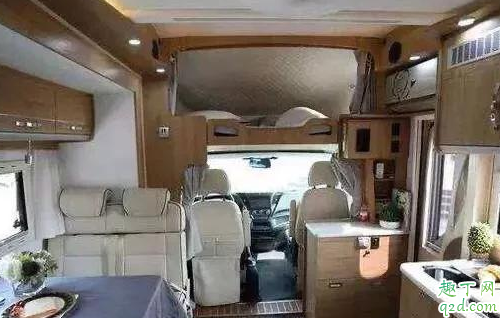 长途旅游买房车还是suv 长途旅游买房车有什么弊端