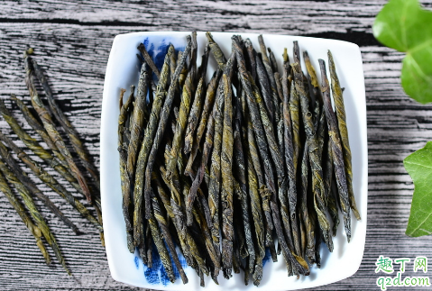 苦丁茶多久喝一次好 喝苦丁茶一次放几个