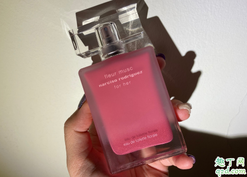 Narciso Rodriguez新品香水磨砂for her多少钱 纳西素for her香水磨砂瓶好闻吗