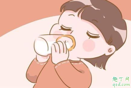 妈妈喂奶要注意什么 添加辅食后喂奶要注意什么