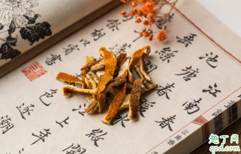 新鲜的桔皮能不能泡水 用桔皮泡水一次放多少合适