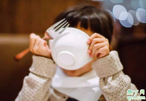 小孩吃饭就出汗怎么办 小孩吃饭出汗是缺钙吗