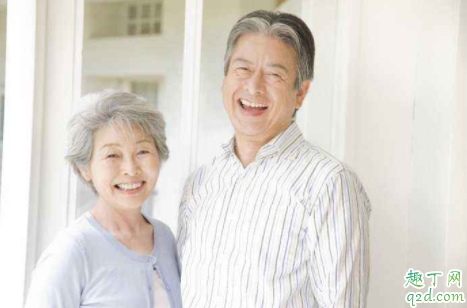 老人总喜欢装病是什么意思 老人说有病应该怎么做