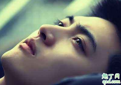 男人哭了是什么意思 为什么有人说男人哭是一个危险的信号